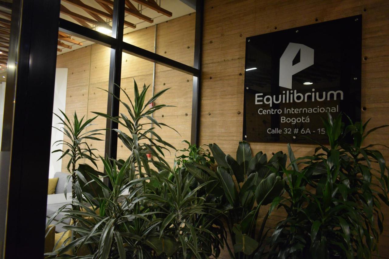 Toscano S Aparta Estudio Hospedaje Amoblado Torre 2 Equilibrium Bogotá Eksteriør bilde